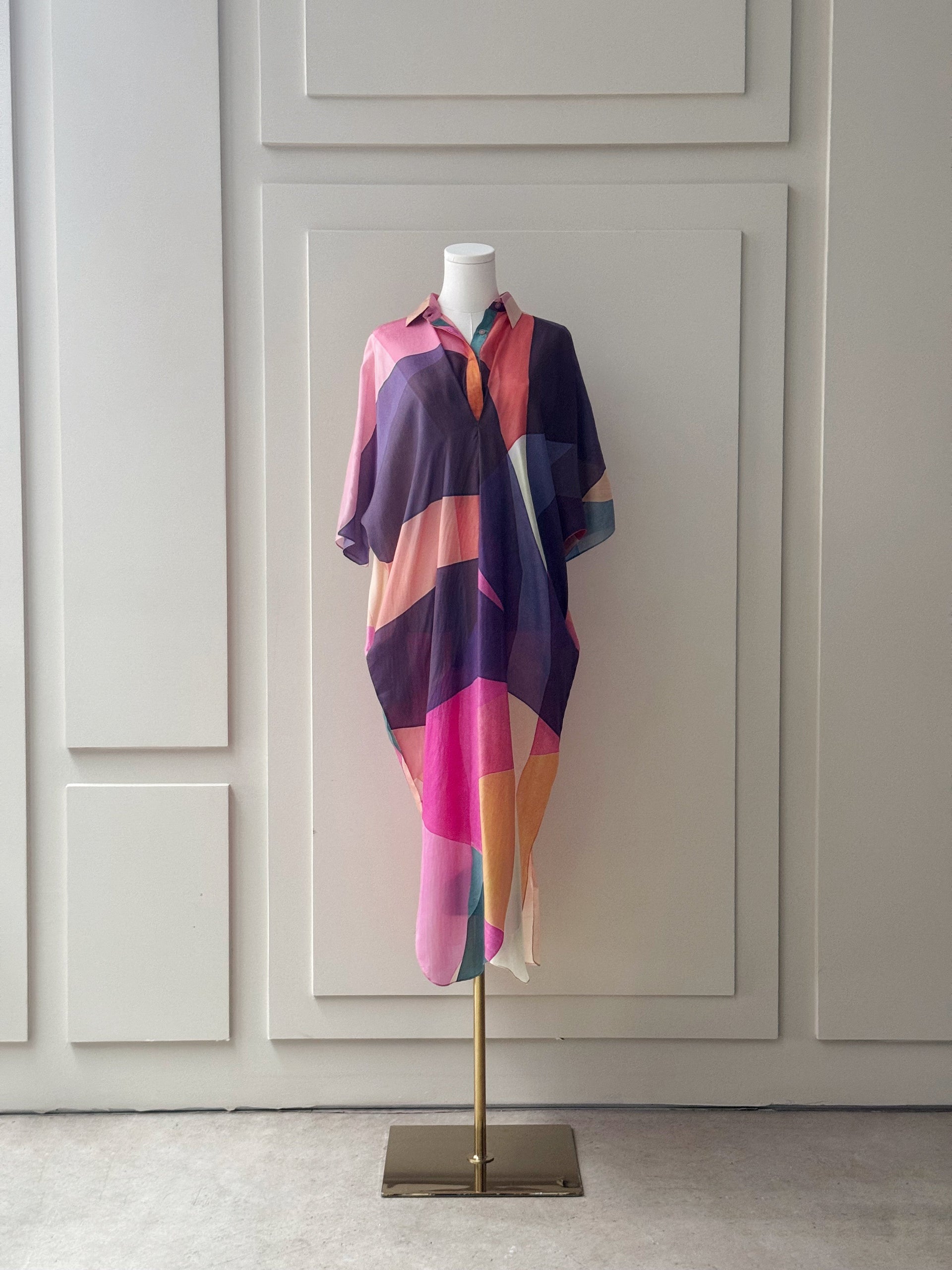 Collared Kaftan featuring Multi-color Abstract Pattern